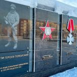 При поддержке «Единой России» в Покачах (ХМАО) благоустроили монумент «Защитникам Отечества»