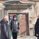 Единая Россия помогла возобновить ремонт кровли многоквартирного дома в Луганске