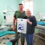 Касторенские единороссы поздравили мастеров улыбок