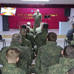 Бойцы спецоперации первыми услышали новую песню Владимира Агаяна