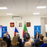 Поддержка аграриев, ускорение темпов ввода жилья и обеспечение прав участников СВО: «Единая Россия» обозначила приоритеты народной программы в Запорожской области