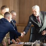 В Магаданской области выстроена комплексная система сопровождения военнослужащих — от социальных гарантий до медицинской и психологической реабилитации