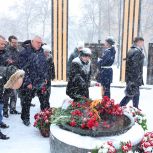 В Рязани единороссы почтили память погибших в локальных войнах
