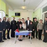 В школах Оренбуржья открыли новые «Парты Героя» по проекту партии «Единая Россия»