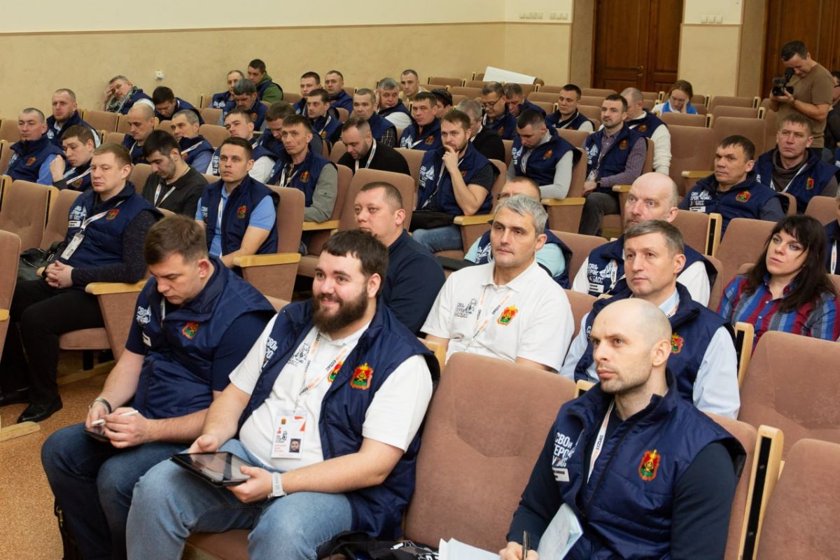 Сенатор-единоросс провела лекцию для ветеранов СВО