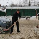 Молодогвардейцы совместно со студентами сельхозакадемии провели субботник в приюте «Майский день»