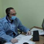 Медикам борского ковид-госпиталя Александр Шаронов передал кофемашину