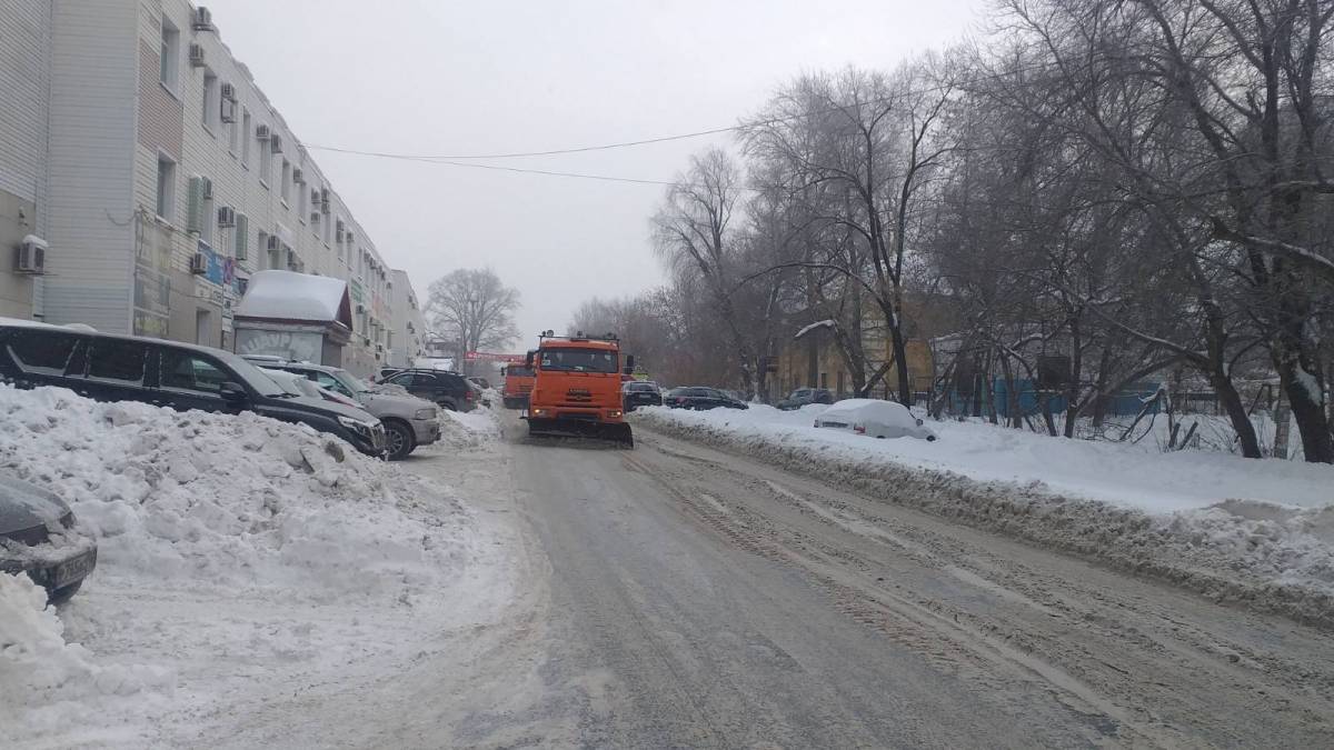 За сутки вывезено более 12,6 тысячи тонн снега: работы по уборке города  продолжаются в усиленном режиме