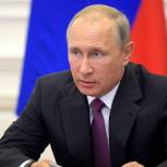 Владимир Путин поручил Правительству представить предложения по индексации пенсий работающих пенсионеров