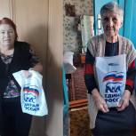 Новогодние подарки получили жители Лесозаводска, находящиеся на социальном обслуживании
