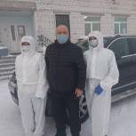 Автоволонтеры помогают ловозерским медикам