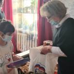 Планшет доставлен школьнице из Шарыповского округа