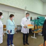Медики Костомукши и Калевальского района получили новогодние подарки