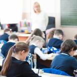 Госдума рассмотрит законопроект «Единой России» о повышении окладов педагогов