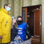 Мечту приемной девочки из Кропоткина исполнил лидер псковских единороссов