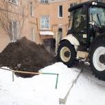 Копейск: Андрей Фалейчик помог жильцам дома №12 по улице Бажова справиться с последствиями аварии