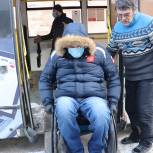 Партийные активисты проверили доступность транспорта для людей с ОВЗ в Омске