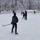 В рамках партийного проекта «Детский спорт» начались соревнования по хоккею в Железнодорожном районе Пензы