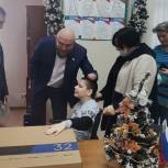 «Елка желаний» исполнила мечты двух детей в Таганроге