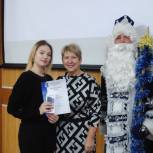 В Александровском районе вручили подарки победителям конкурса «За вакцинацию»