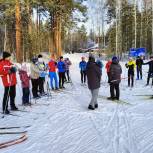 В Снежинске в рамках партийного проекта «Здоровое будущее» прошел мастер-класс по лыжному виду спорта