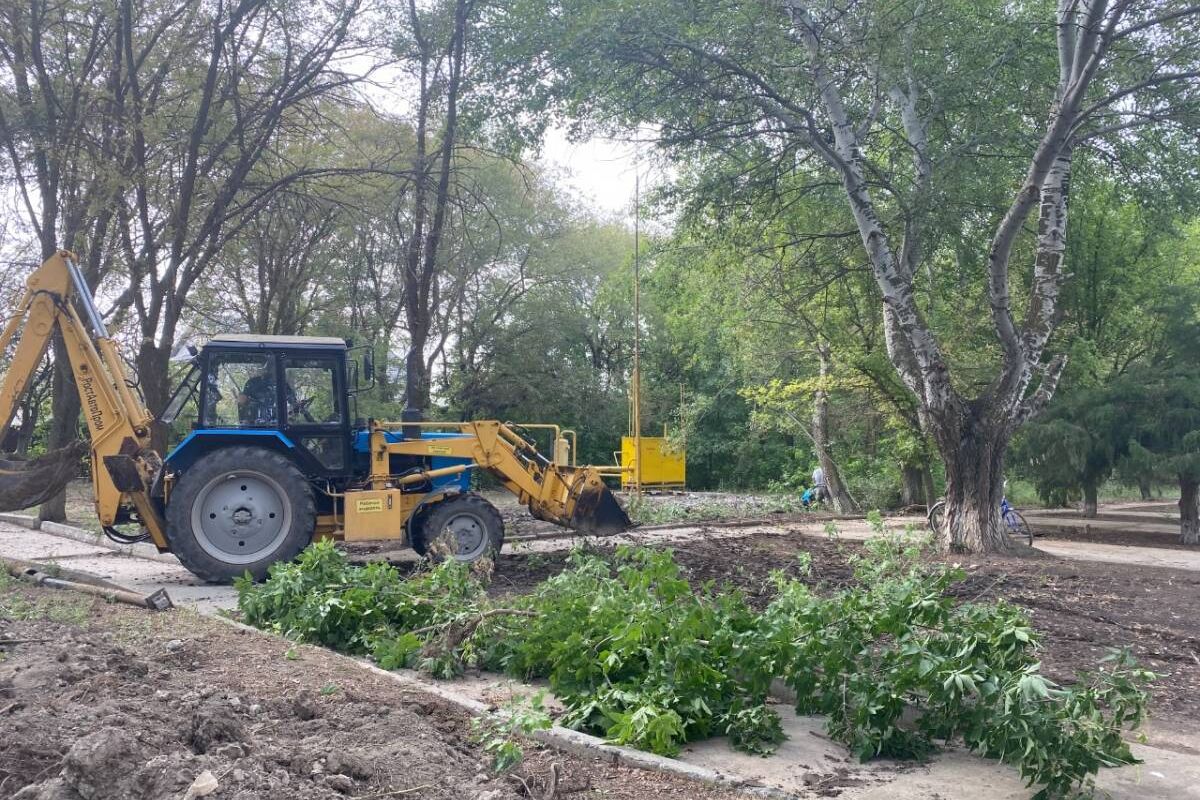 На Ставрополье идет благоустройство парка Героев-молодогвардейцев