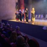 Более 200 активистов Южного округа столицы получили билеты на спектакль «Онегин»