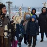 В Мурманской области «Единая Россия» организовала экскурсию для семей врачей «красной зоны»