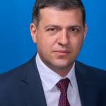 Александр Ефремов поздравил работников печати с профессиональным праздником