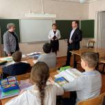 При содействии «Единой России» в десяти сельских школах Богучарского района сделали ремонт