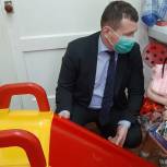 Депутат Заксобрания Дмитрий Жуков исполнил новогоднюю мечту двухлетней Тани