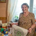 В Вологодской области волонтеры «Единой России» доставили продуктовые наборы бывшим узникам концлагерей