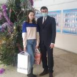 Коньки и набор для маникюра – мечта школьницы из Горномарийского района исполнена