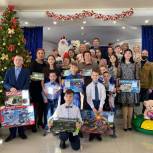 На Камчатке «Единая Россия» организовала новогоднюю акцию для детей-сирот