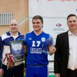 В Озерске депутат «Единой России» открыл турнир по мини-футболу