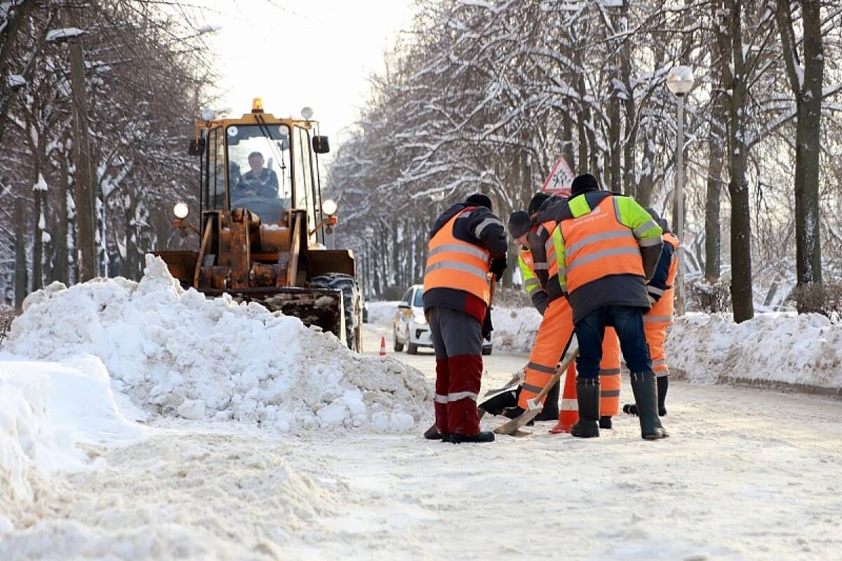 Работы по уборке снега на улицах Воскресенска на контроле Воскресенских  единороссов