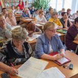 В Хакасии создана «Горячая линия» для педагогов по вопросам снижения документарной нагрузки