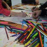 Самарский художник-волонтер проводит мастер-классы по рисованию для детей Донбасса