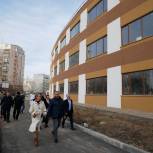 Парламентарии Гагаринского района провели мониторинг строительства корпуса начальной школы №37