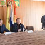 Олег Мельниченко поручил выделить дополнительные средства на ремонт дорог в Земетчинском районе