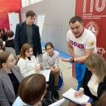 «Студенты в теме»: в Советском районе партийцы обсудили с молодежью актуальные вопросы