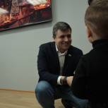 Депутат Госдумы Александр Толмачёв поздравил семьи мобилизованных из Богородского городского округа с Новым годом