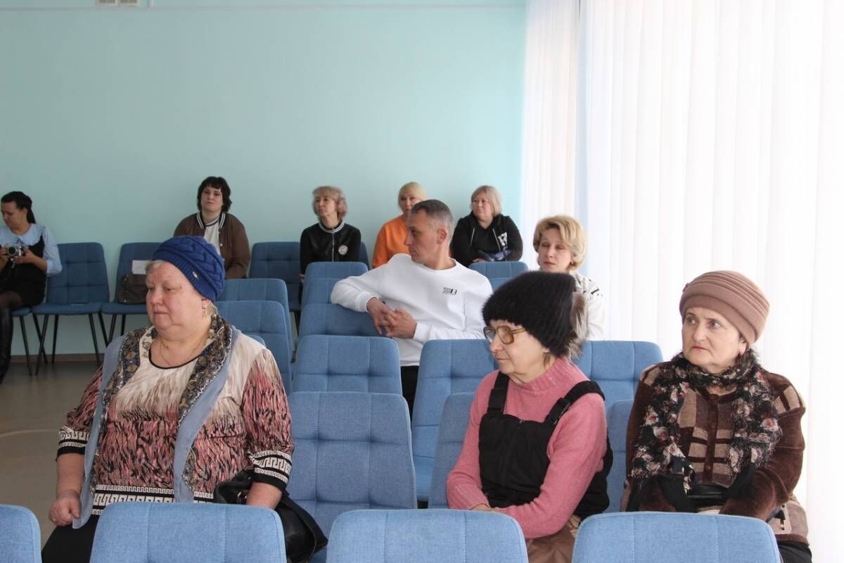 Матери и жены мобилизованных из Катав-Ивановска пообщались со специалистами учреждений, предоставляющих меры поддержки
