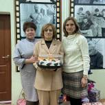 Матвеево-Курганские единороссы поздравили коллективы районных газет с Днем российской печати