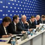 Андрей Турчак: «Единая Россия» поддерживает законопроект о приоритете российской продукции при госзакупках