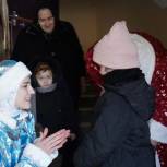 «Молодая Гвардия Единой России» передала детям военнослужащих подарки