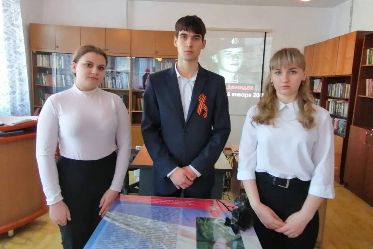 В&nbsp;техникуме в Челябинской области открыли Парту Героя