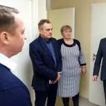 Роман Ирисов высоко оценил оснащение нового медицинского учреждения в Ивантеевском районе