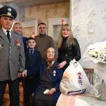 В Уфе партийцы поздравили с 90-летием ветерана труда