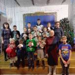 Для детей членов общества глухих провели рождественский праздник